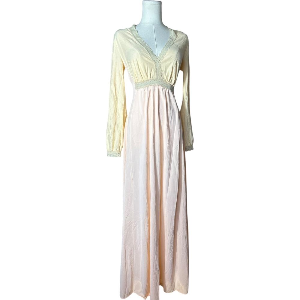 Rare Vintage Olga 1970s Hollywood Nightgown — Long sleeve | Lingerie | small 215